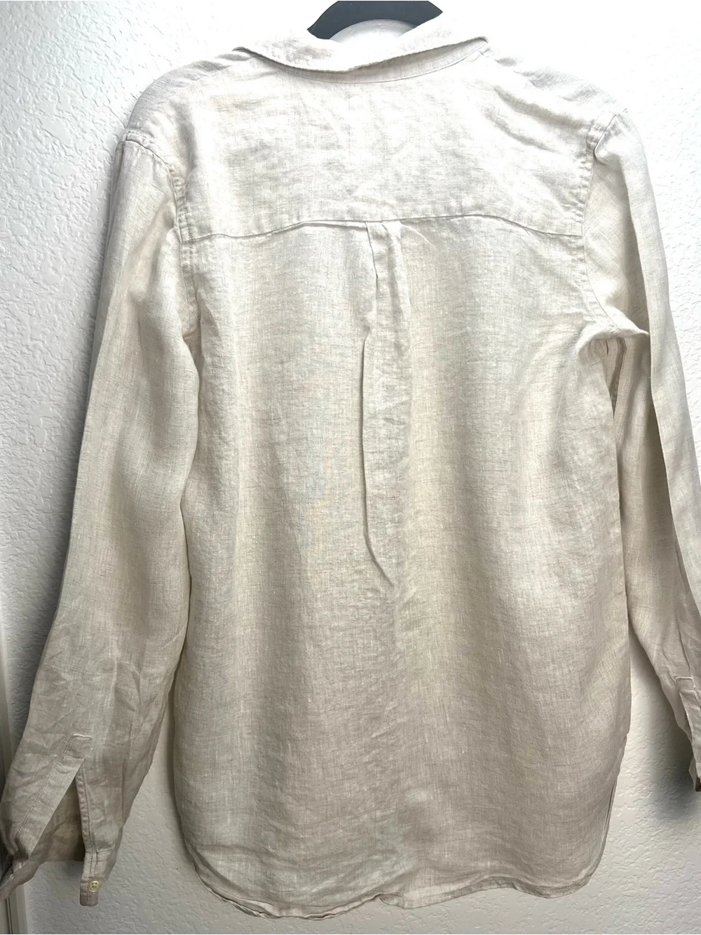 GAP Boyfriend Fit 100% Linen Button Down Shirt M Neutral Beige - Picture 2 of 9